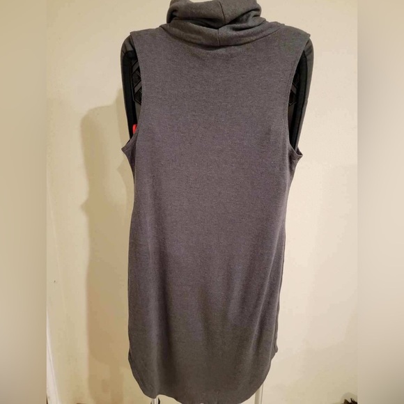 Spirit of Grace Women XL Gray Cowl
Neck Hi-Low Sleeveless Pullover Dress - Picture 2 of 3